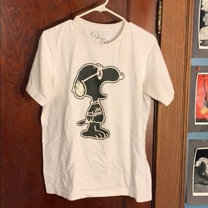KAWS X PEANUTS UNIQLO WHITE TEE